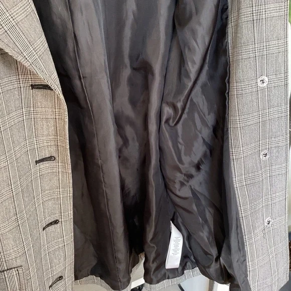 Reitmans Grey Black and White Buttoned & Belted Jacket Blazer, Size 13 - Picture 14 of 14